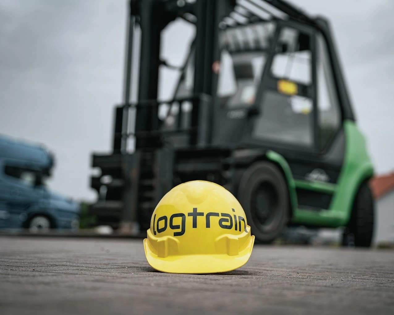 LogTRAIN GmbH